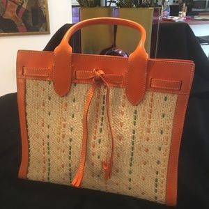 Dooney Bourke Chic Summer Bag